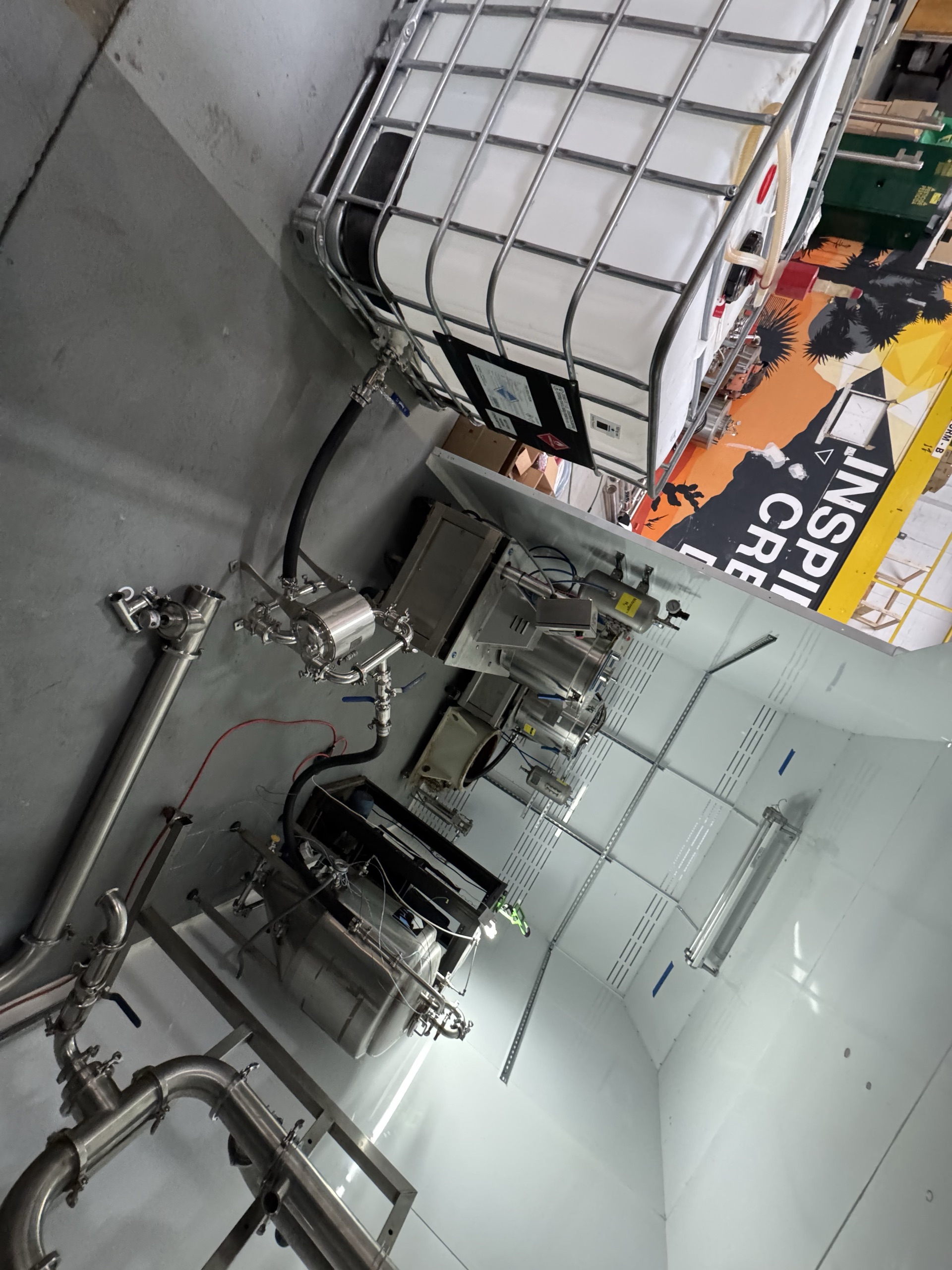 Closed-loop process room