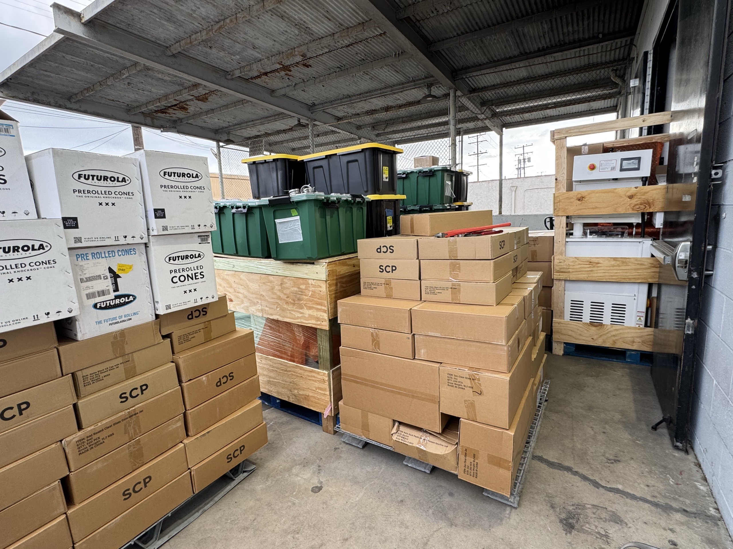 Pre-roll co-pack staging — Porto Verde, Long Beach